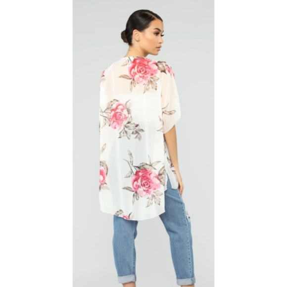 New fashion nova floral kimono - Picture 2 of 12